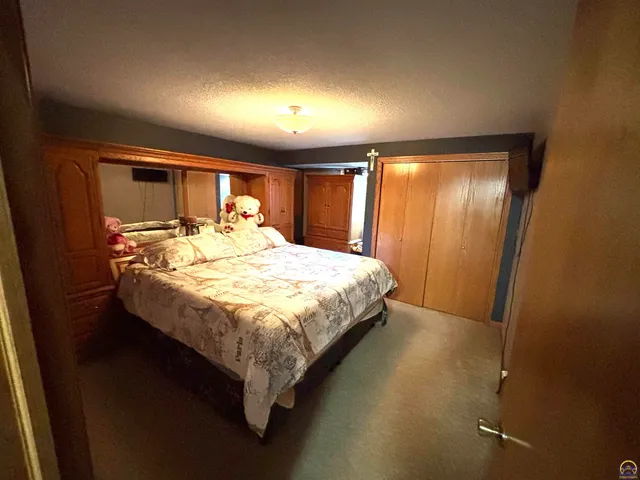 $359,900 | 3625 Caribou Lane, Emporia, KS 66801