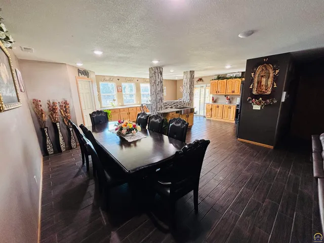 $359,900 | 3625 Caribou Lane, Emporia, KS 66801