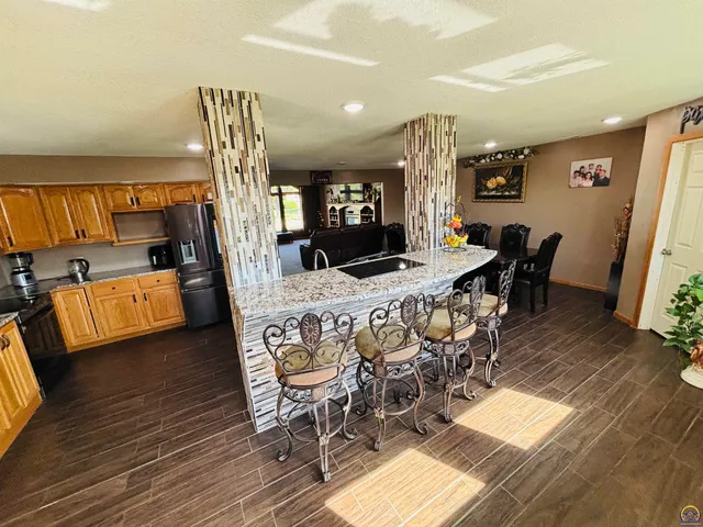 $359,900 | 3625 Caribou Lane, Emporia, KS 66801