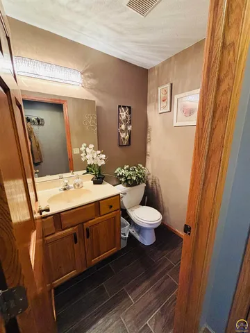 $359,900 | 3625 Caribou Lane, Emporia, KS 66801