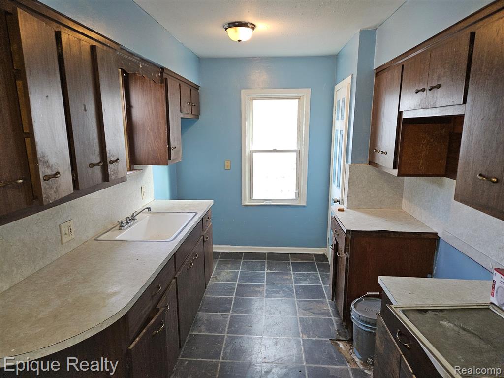 15675 Lappin Street Detroit, MI 48205 - Photo 12 of 22