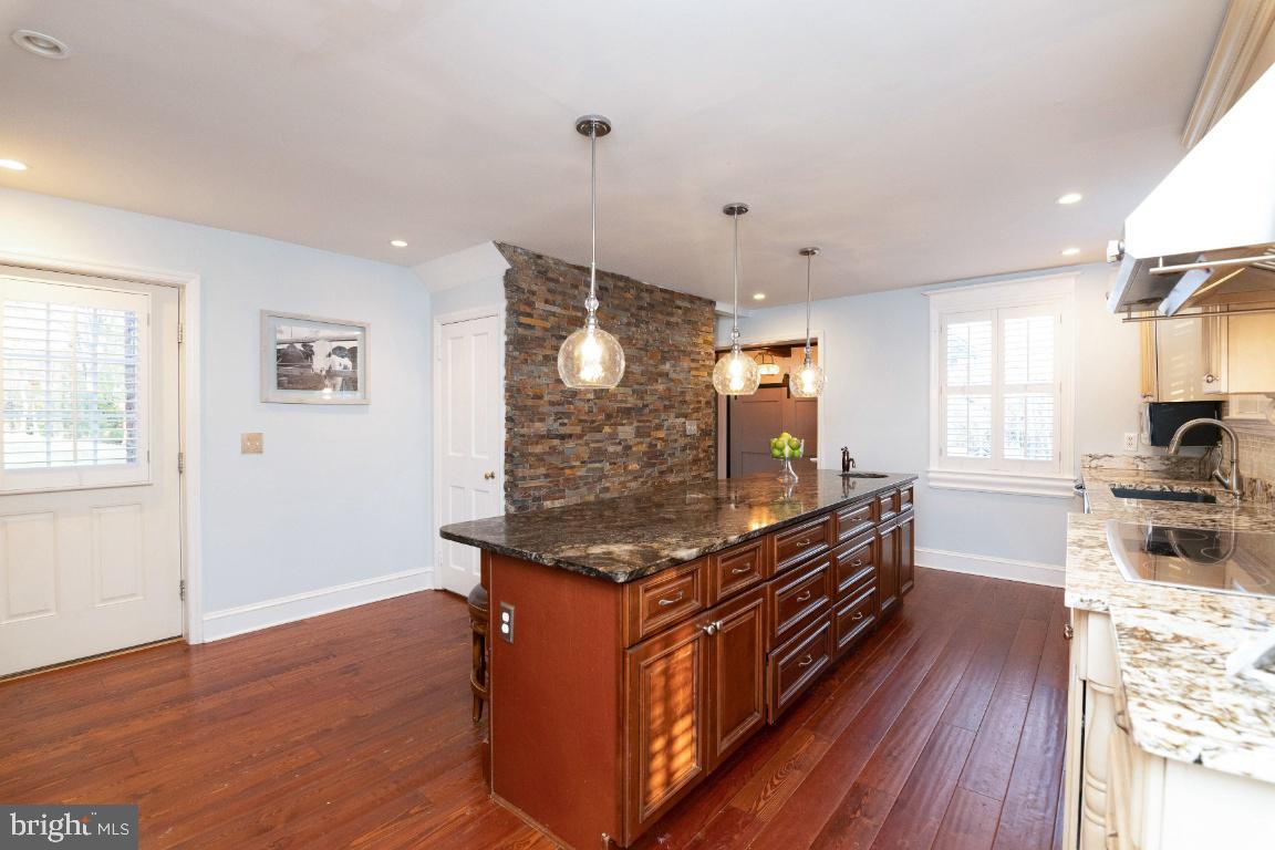 14830 Old Frederick Road Woodbine, MD 21797 - Photo 16 of 62 Kitchen