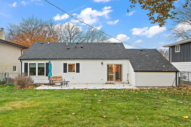 a front view of house with yard