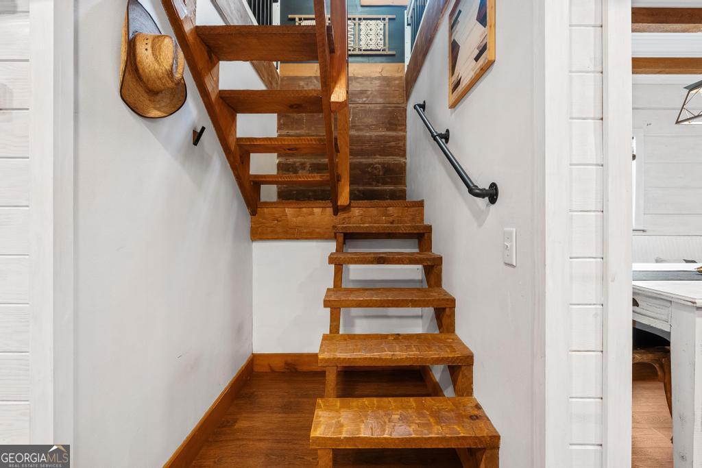 585 John Fleming Road Hartwell, GA 30643 - Photo 20 of 59 a view of entryway