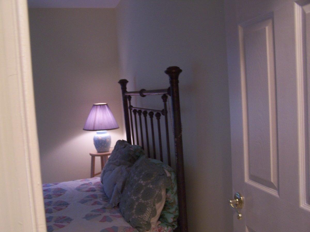 180 8th Street Key Colony Beach, FL 33051 - Photo 12 of 21 Guest Bedroom 2 More 100_4964