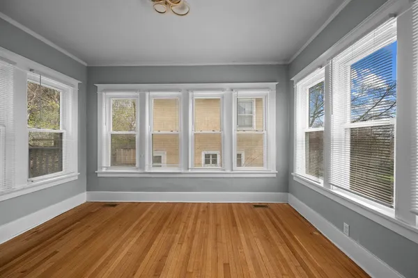 $299,000 | 1200 East 9th Street, Davenport, IA 52803