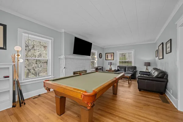 $299,000 | 1200 East 9th Street, Davenport, IA 52803