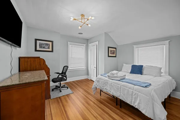 $299,000 | 1200 East 9th Street, Davenport, IA 52803