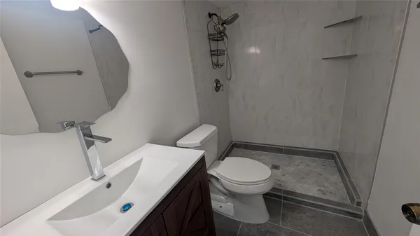 $2,300 | 2372 Northwest 39th Avenue, Pompano Beach, FL 33066