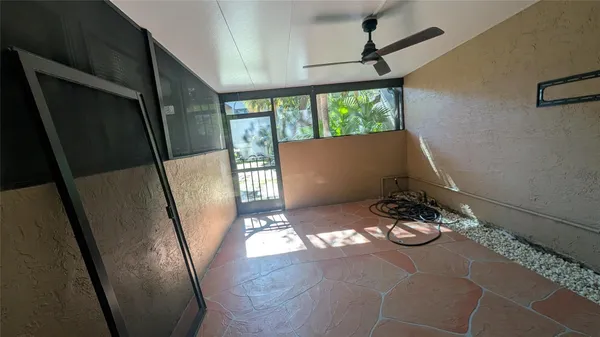 $2,300 | 2372 Northwest 39th Avenue, Pompano Beach, FL 33066