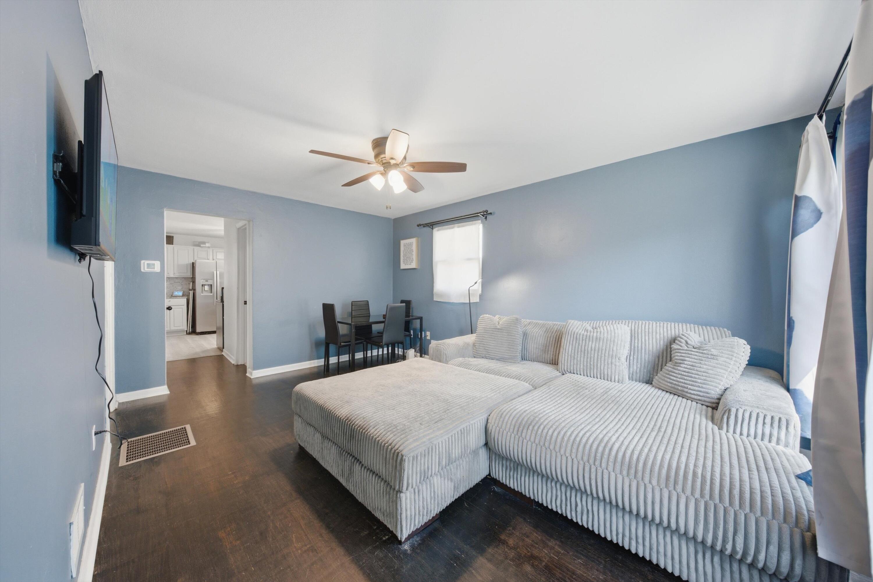 4152 Pierce Street Gary, IN 46408 - Photo 4 of 19 3000x2000