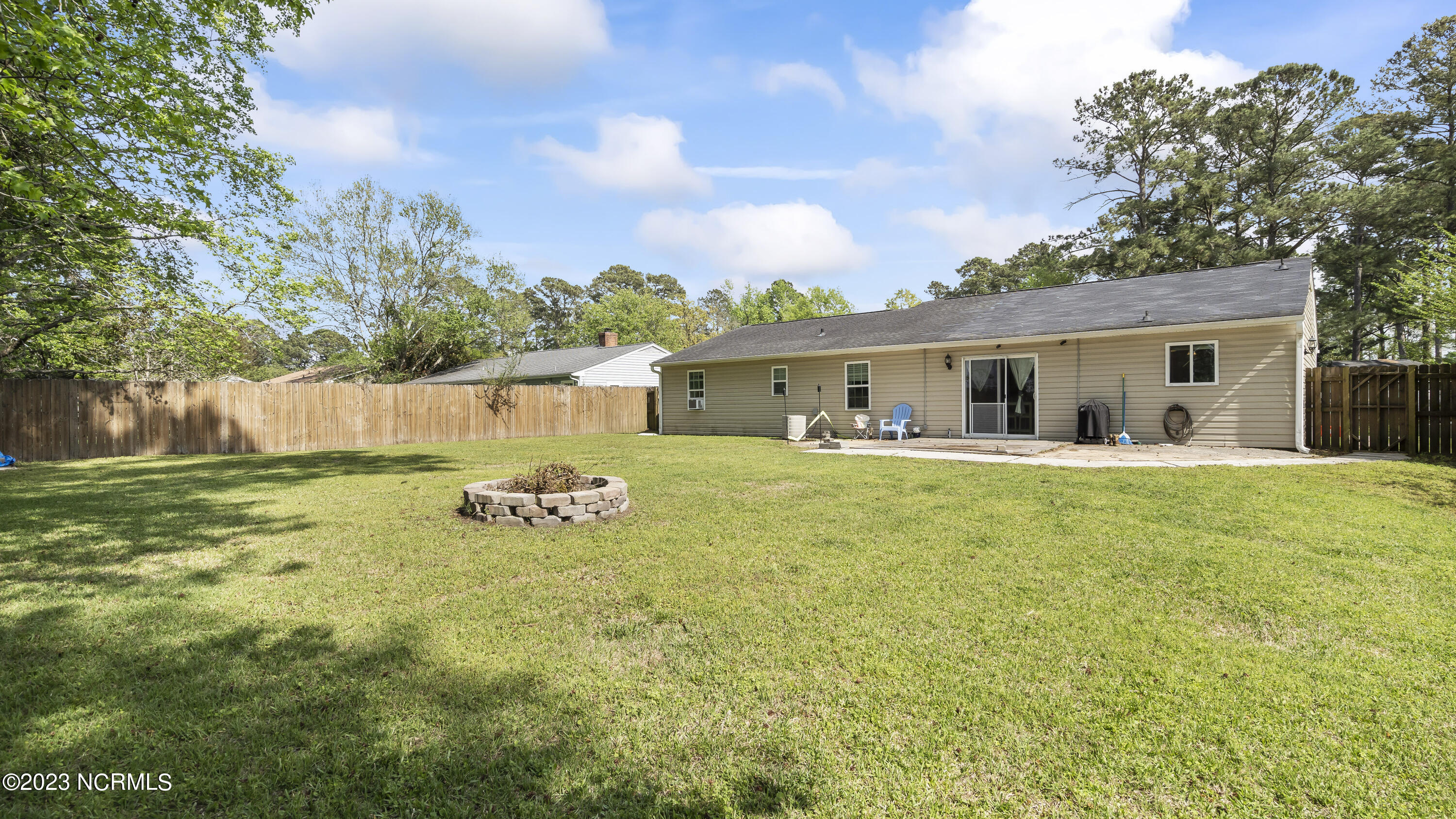 2513 Country Club Road Jacksonville, NC 28546 - Photo 27 of 29 28