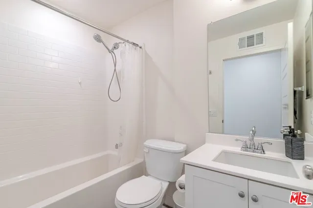 $725,000 | 12807 Watt Lane, Unit D, Sylmar, CA 91342