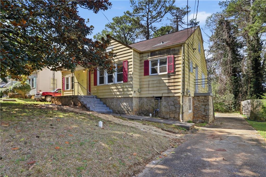 1267 Westridge Road Southwest Atlanta, GA 30311 - Photo 3 of 27