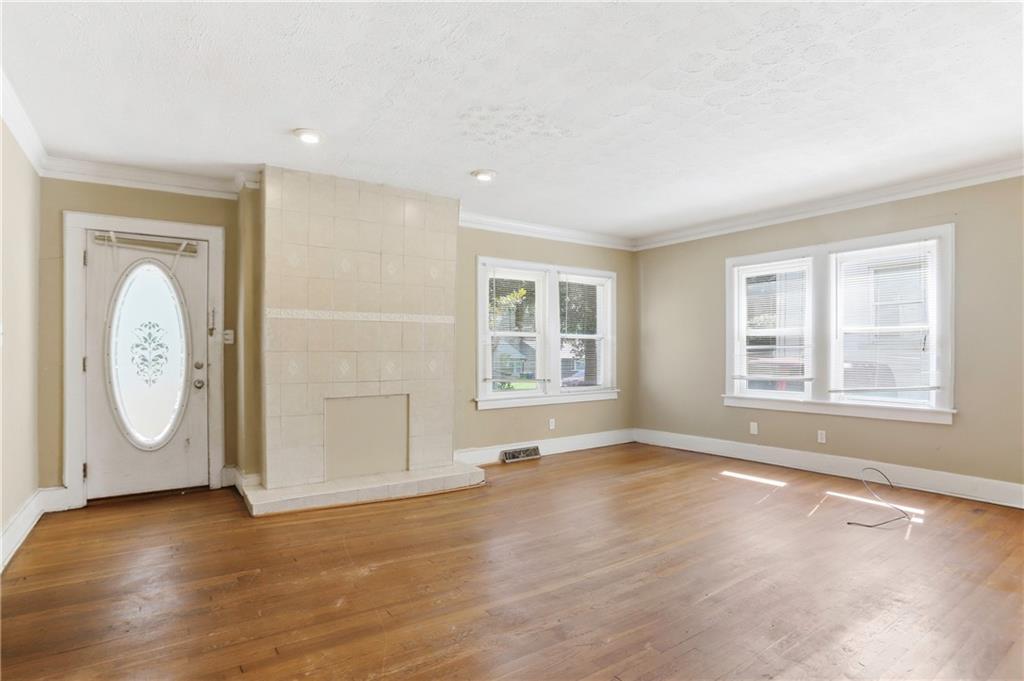 1267 Westridge Road Southwest Atlanta, GA 30311 - Photo 4 of 27