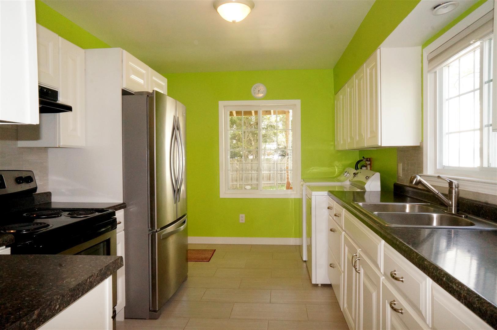 810 Briarcliff Road Jackson, MI 49203 - Photo 11 of 31 .