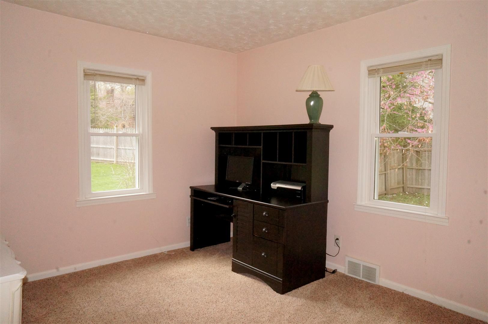 810 Briarcliff Road Jackson, MI 49203 - Photo 16 of 31 .