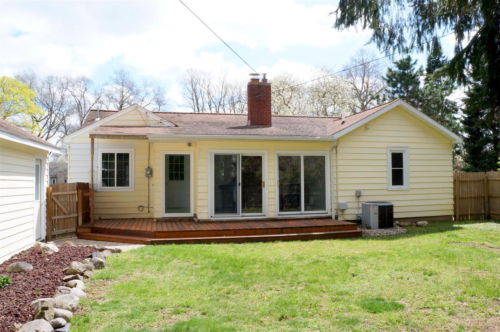 810 Briarcliff Road Jackson, MI 49203 - Photo 30 of 31 .