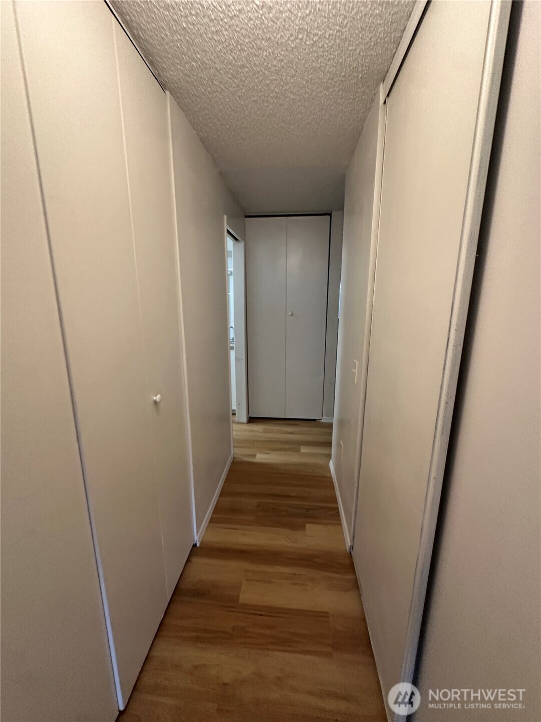 14133 Northeast 7th Place, Unit 3 Bellevue, WA 98007 - Photo 5 of 8