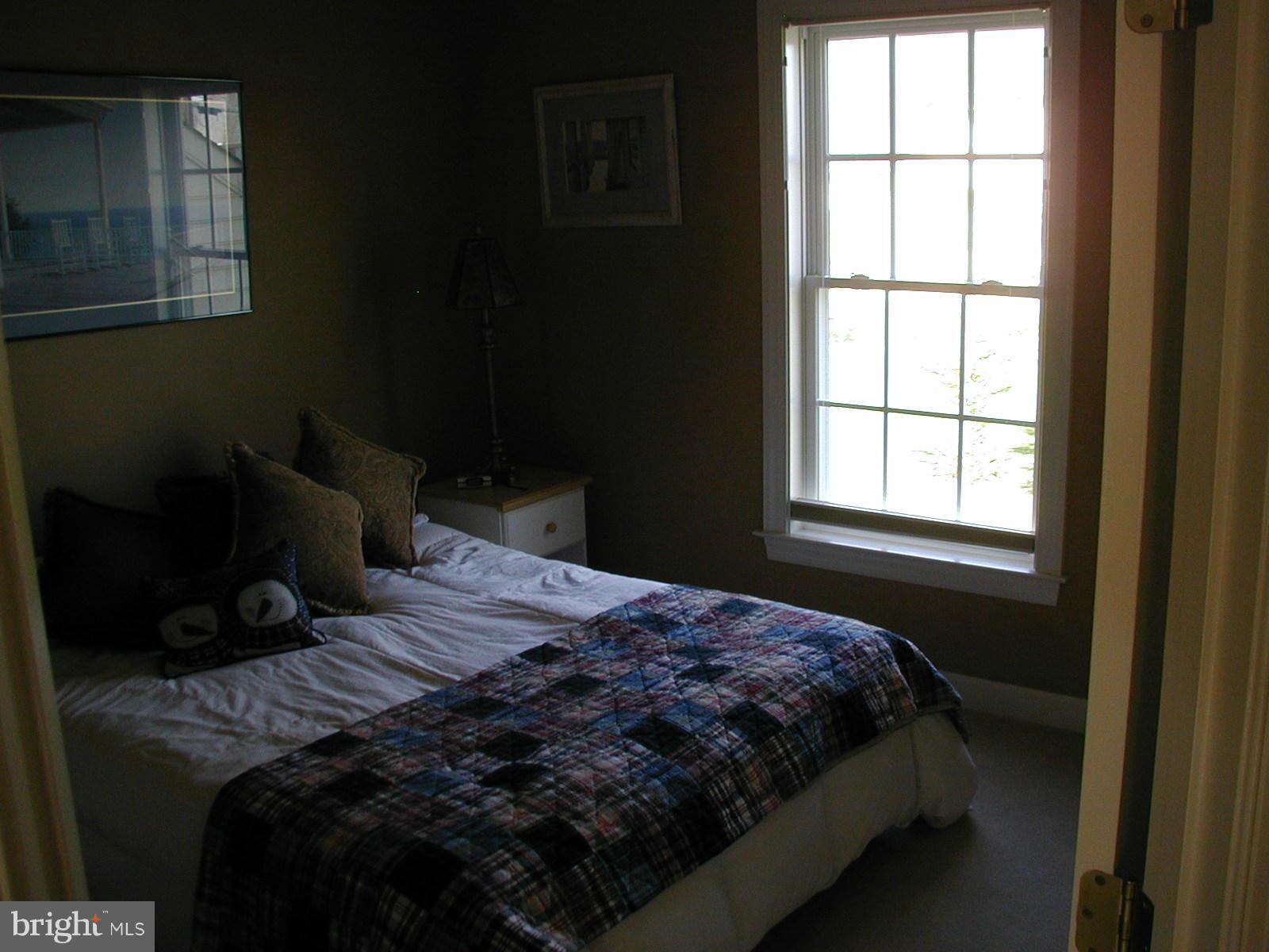 13941 Alderton Road Silver Spring, MD 20906 - Photo 21 of 28 Bedroom