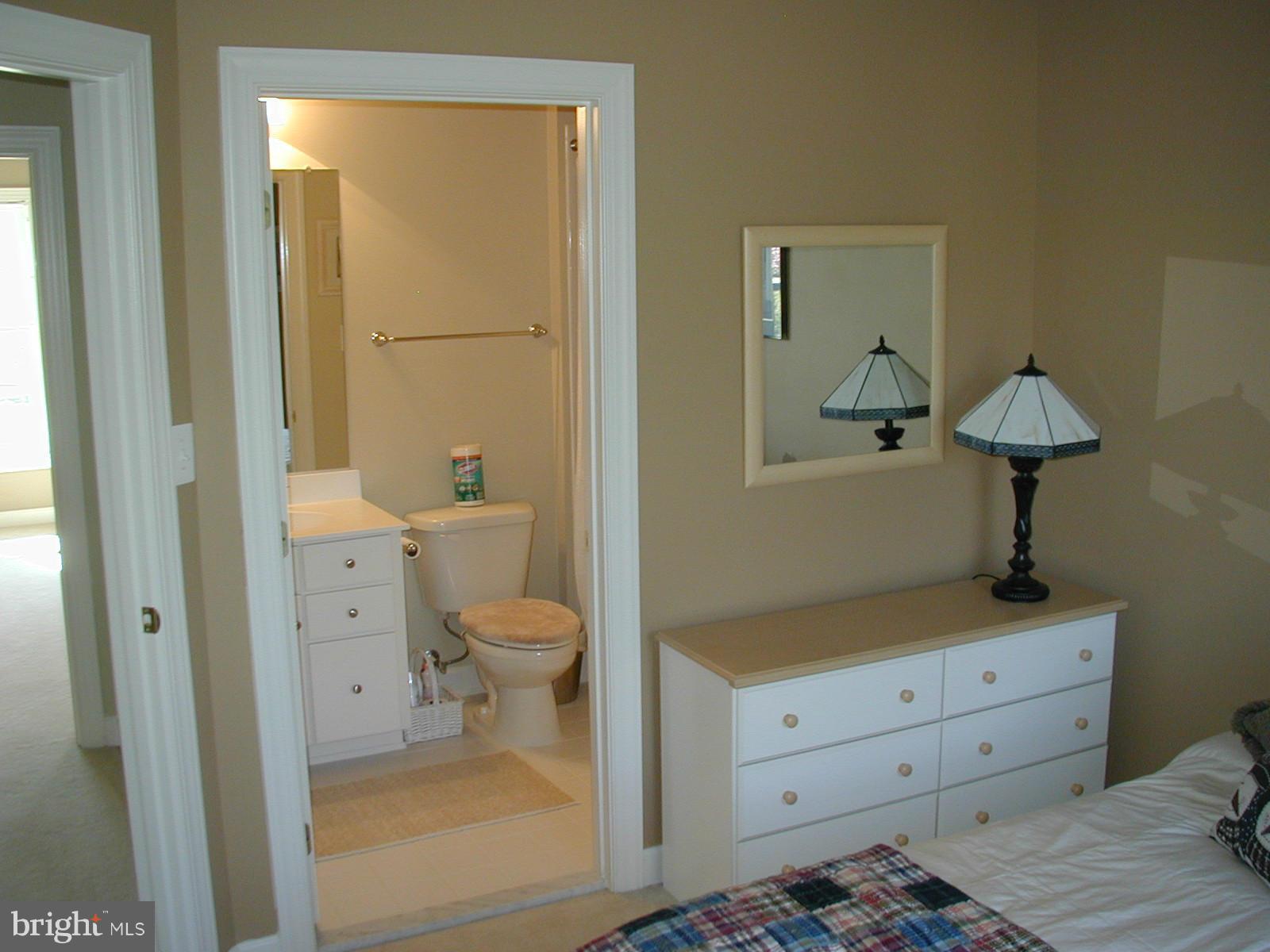 13941 Alderton Road Silver Spring, MD 20906 - Photo 22 of 28 Bath