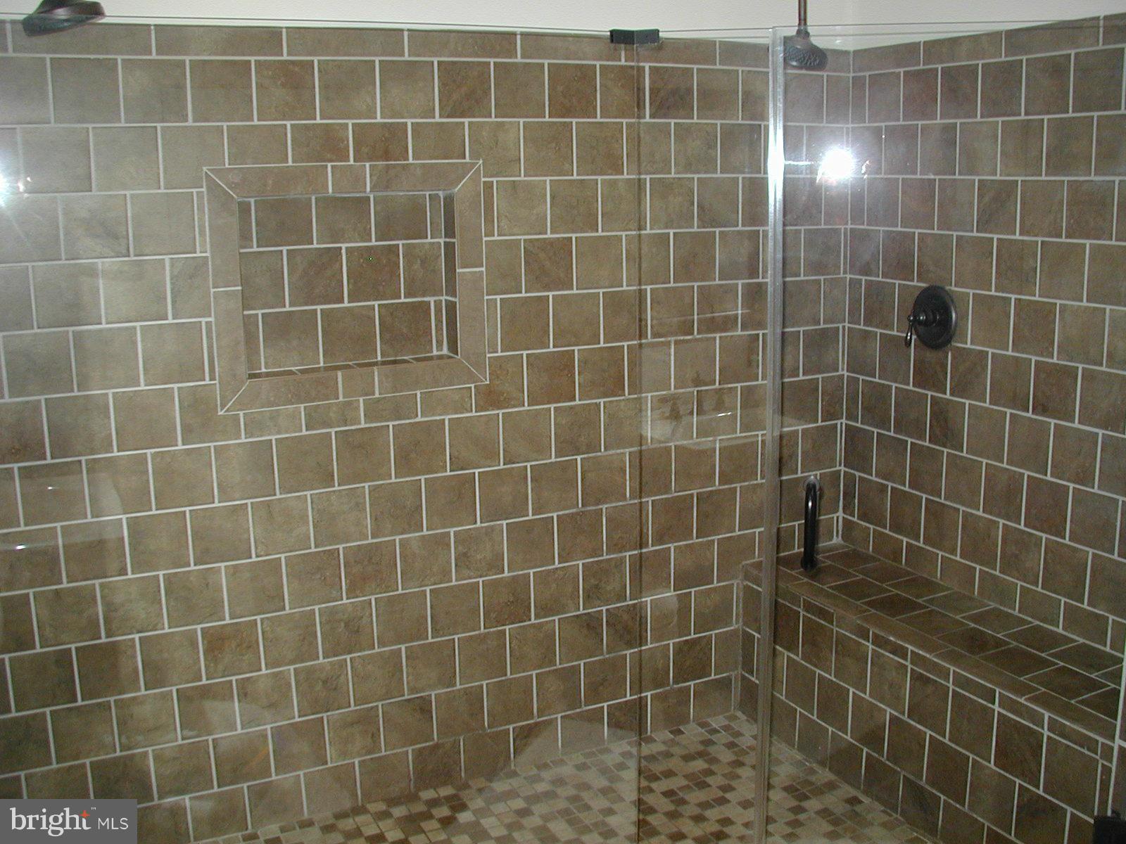 13941 Alderton Road Silver Spring, MD 20906 - Photo 26 of 28 Bath