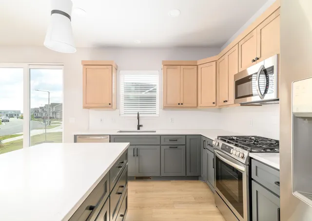 $469,900 | 6506 Prairie Wood Drive, McFarland, WI 53558