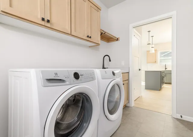 $469,900 | 6506 Prairie Wood Drive, McFarland, WI 53558