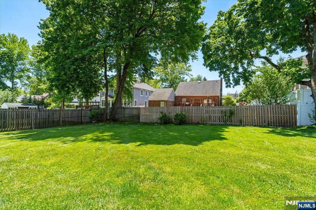 314 Winthrop Road Teaneck, NJ 07666 - Photo 41 of 49