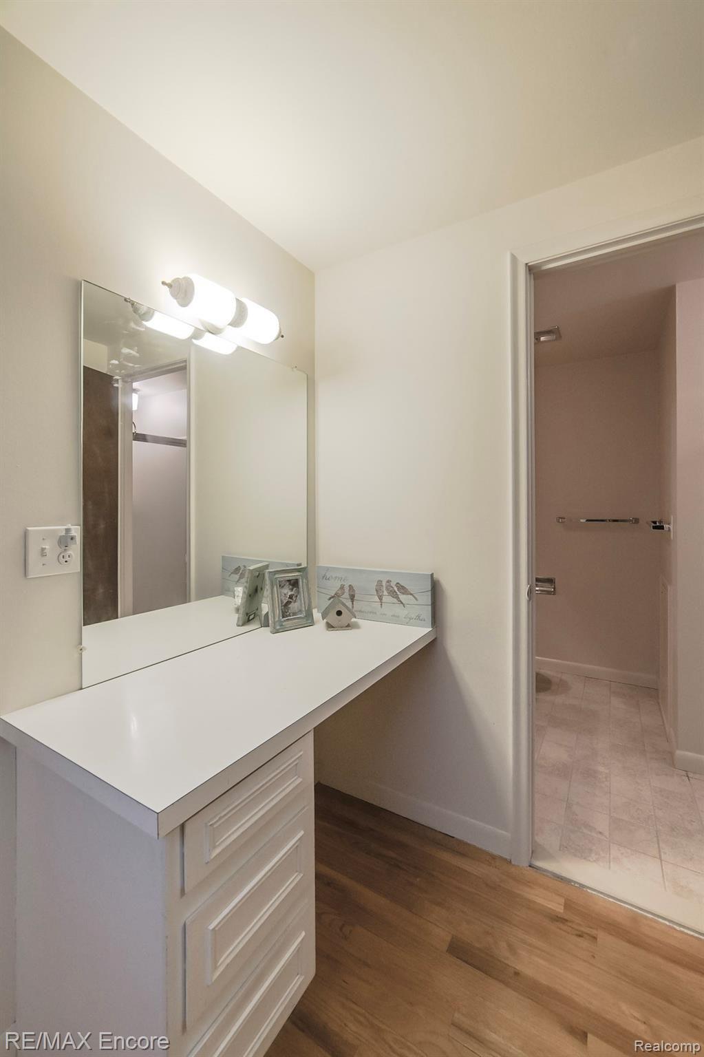 4288 Fieldbrook Road West Bloomfield, MI 48323 - Photo 28 of 49 View #2 of vanity area