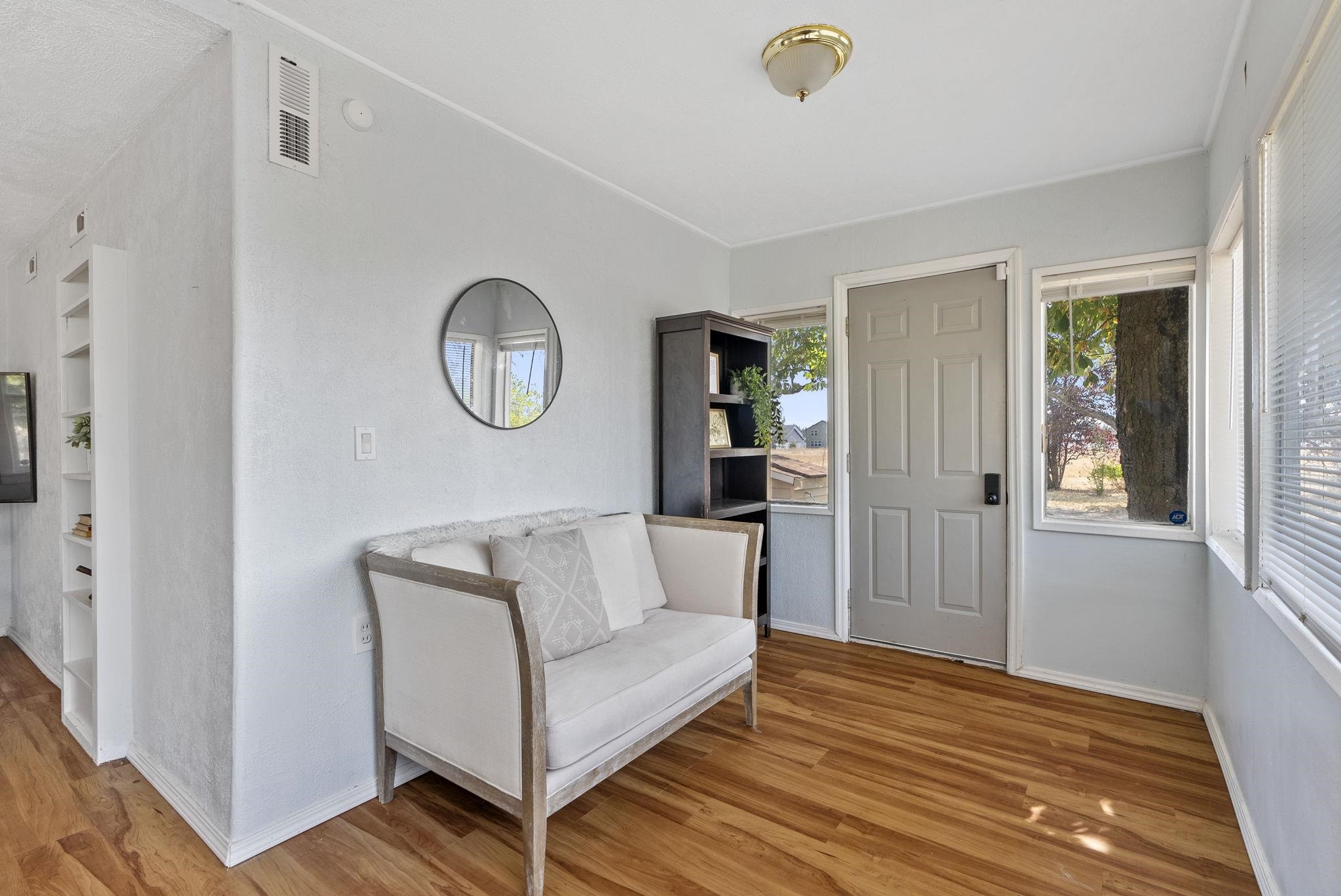 5915 South Holly Road Spokane, WA 99224 - Photo 3 of 31