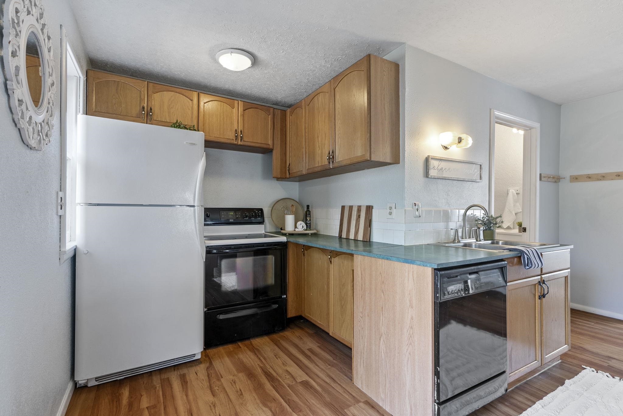 5915 South Holly Road Spokane, WA 99224 - Photo 9 of 31