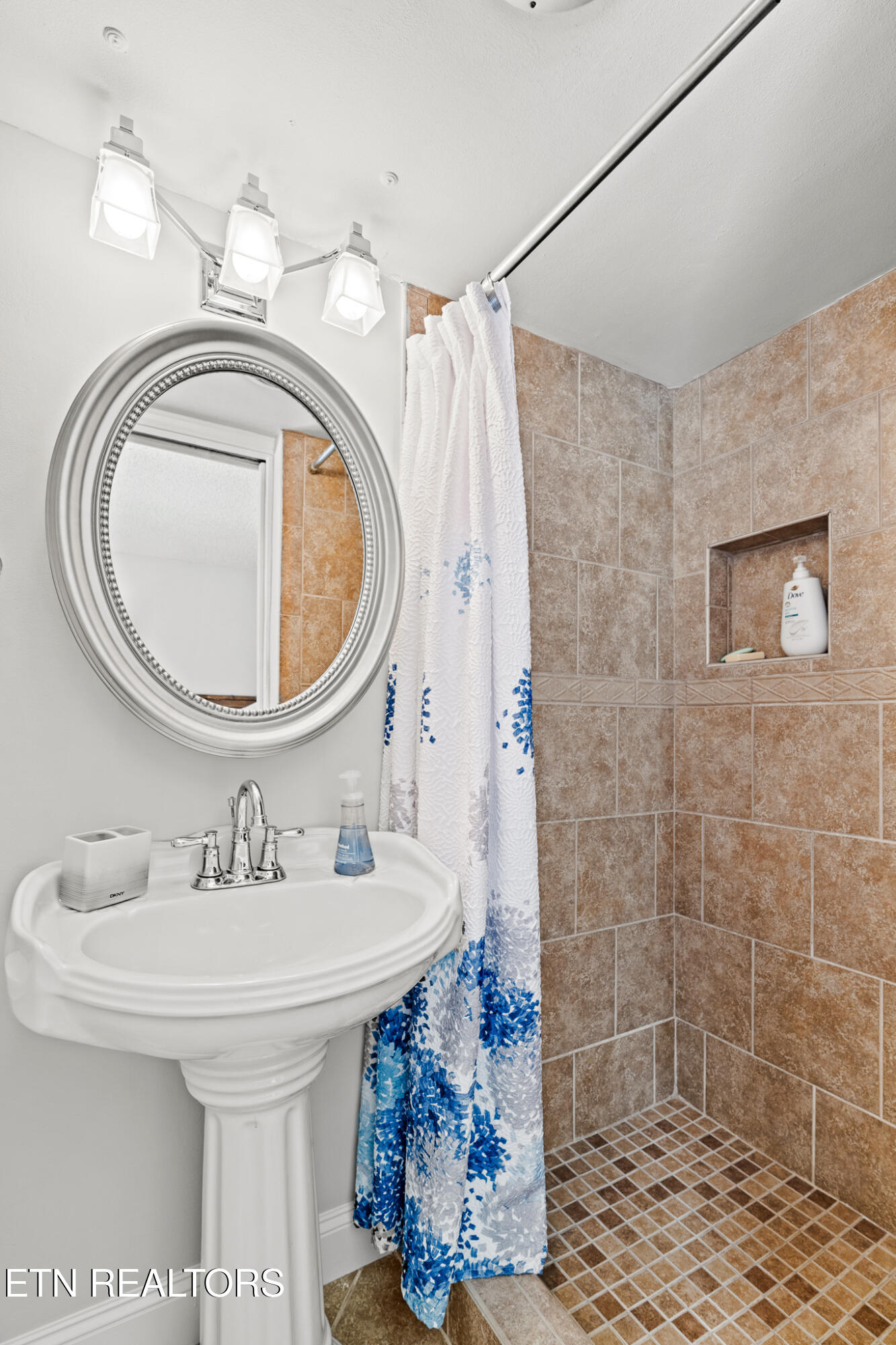 1235 Ski Mountain Road, Unit 613 Gatlinburg, TN 37738 - Photo 16 of 31 untitled-15