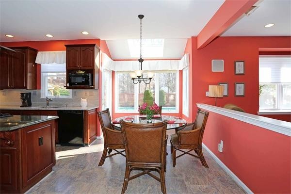 159 Robert Road Marlborough, MA 01752 - Photo 10 of 30 Gallery Image 10