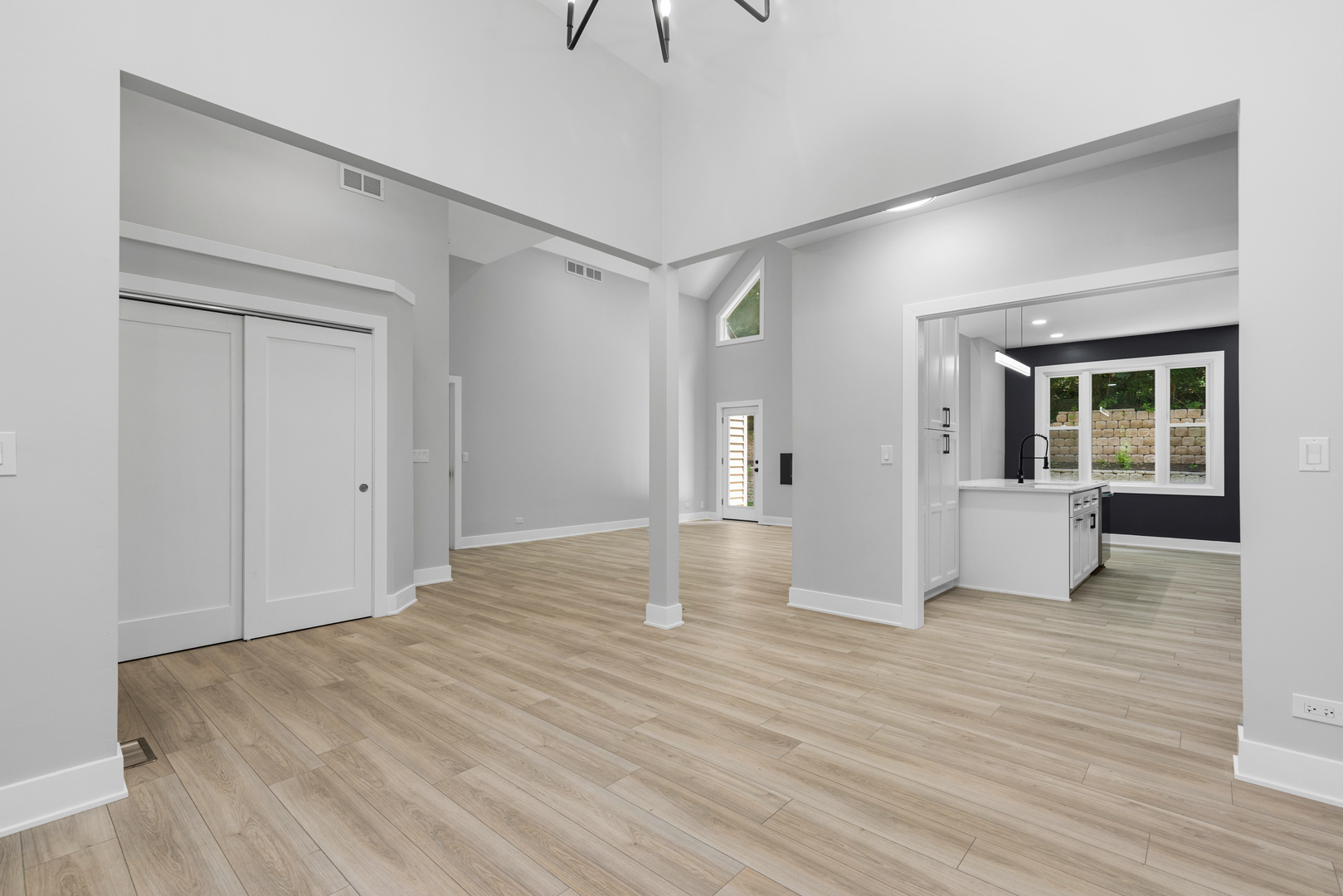 38623 Konen Avenue Spring Grove, IL 60081 - Photo 4 of 40