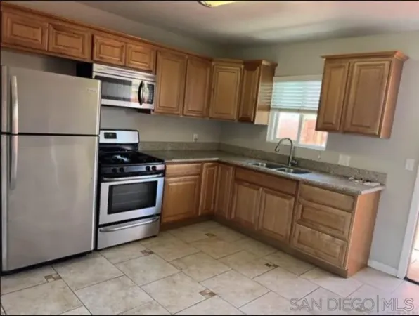 $3,400 | 574 10th Street, Imperial Beach, CA 91932