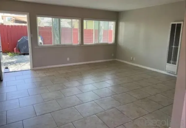 $3,400 | 574 10th Street, Imperial Beach, CA 91932