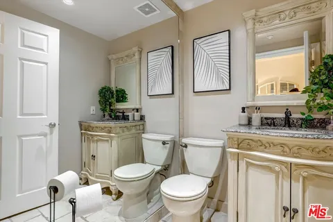 $1,088,000 | 11952 Montana Avenue, Unit 303, Los Angeles, CA 90049