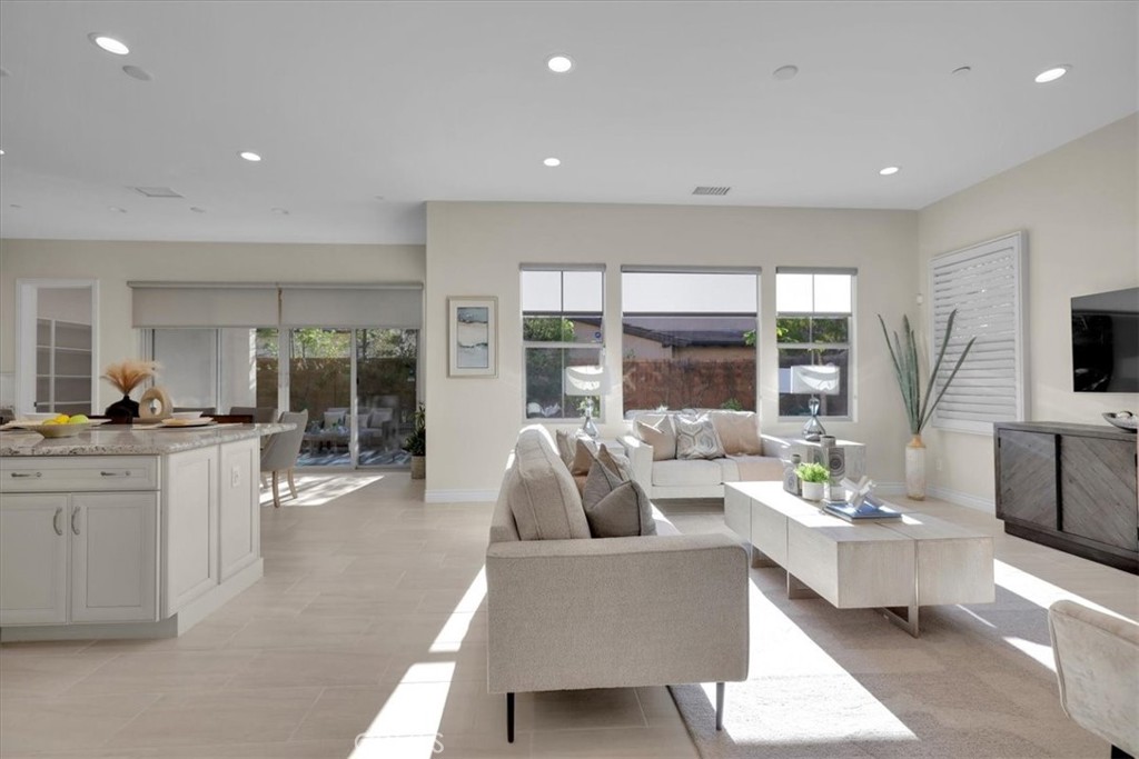 106 Cordial Irvine, CA 92620 - Photo 6 of 70