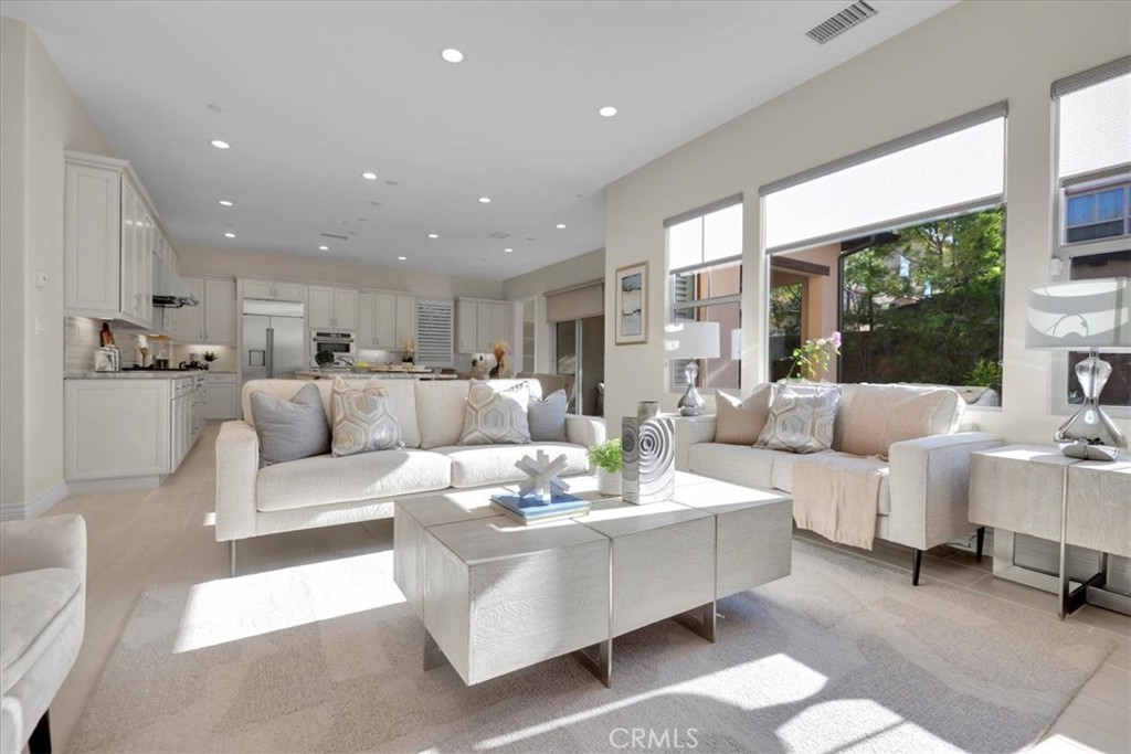 106 Cordial Irvine, CA 92620 - Photo 10 of 70