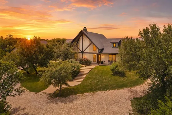 $999,900 | 8029 North River Crossing, Waco, TX 76633
