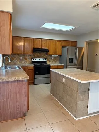 $2,400 | 250 Cross Gates Boulevard, Slidell, LA 70461