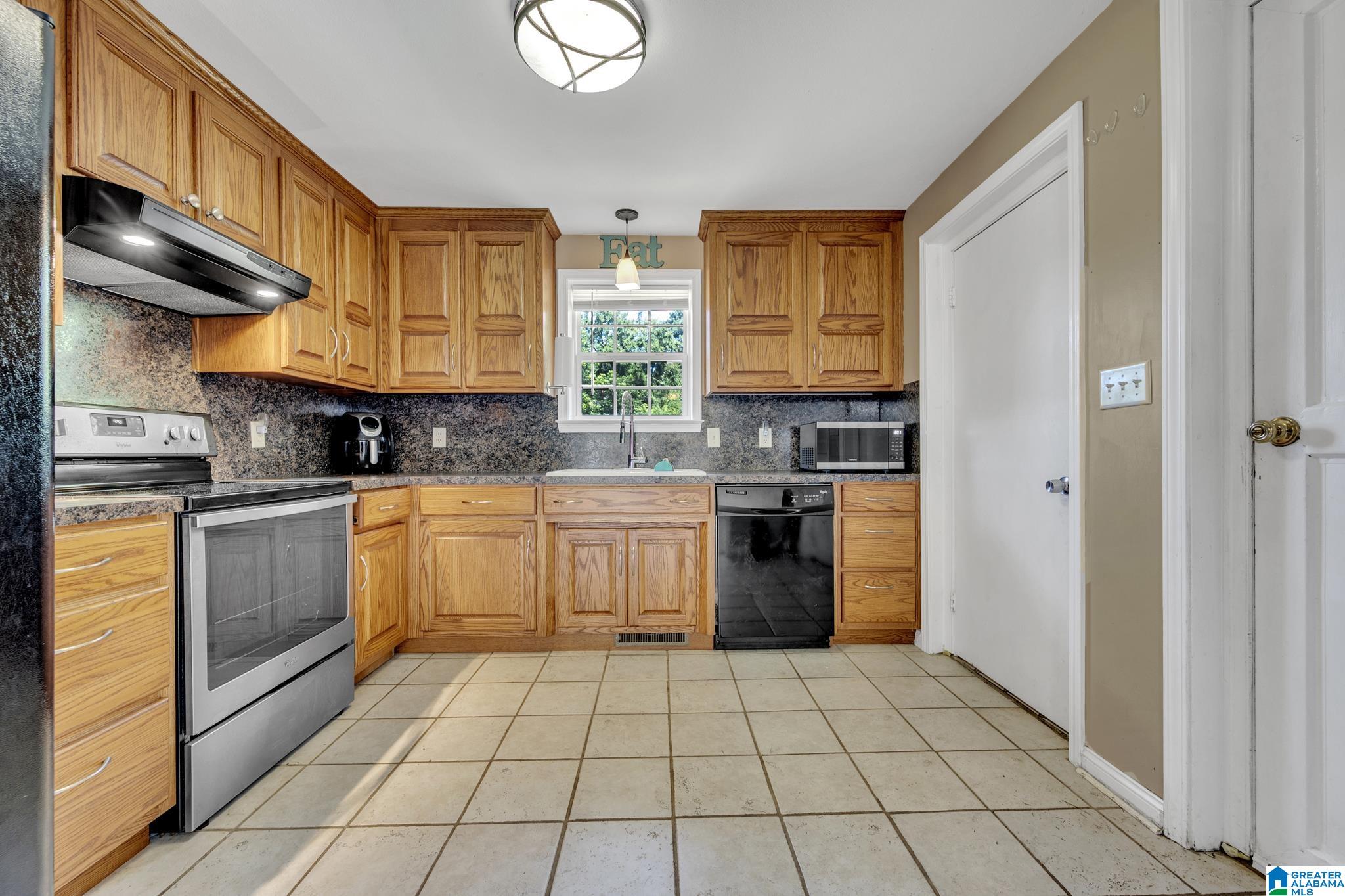 20443 Highway 411 Springville, AL 35146 - Photo 10 of 24