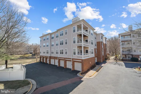 $2,800 | 4330 Y Cannon Ridge Court, Unit 44, Fairfax, VA 22033
