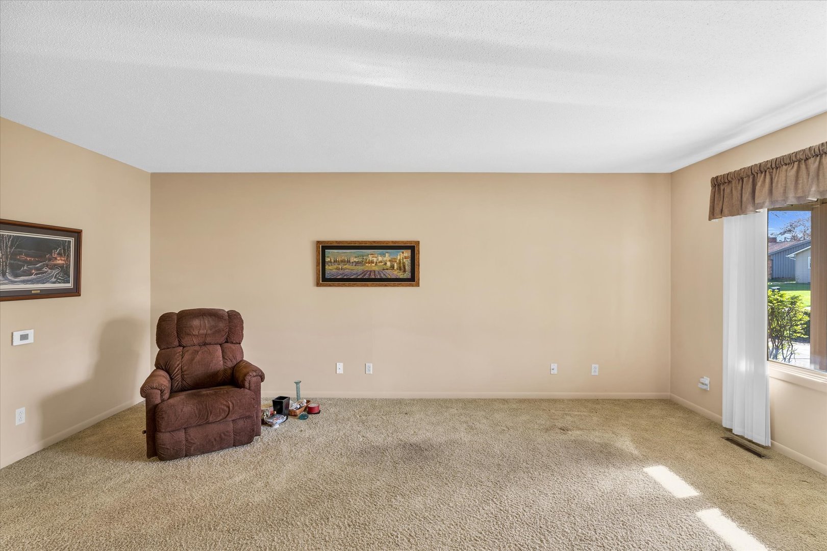 201 Valley Road Monticello, IL 61856 - Photo 8 of 43 Gallery Image 8