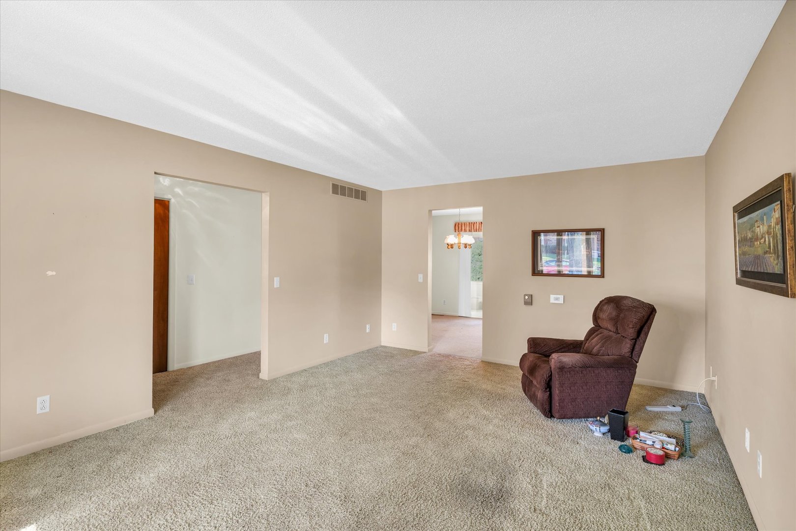 201 Valley Road Monticello, IL 61856 - Photo 10 of 43 Gallery Image 10