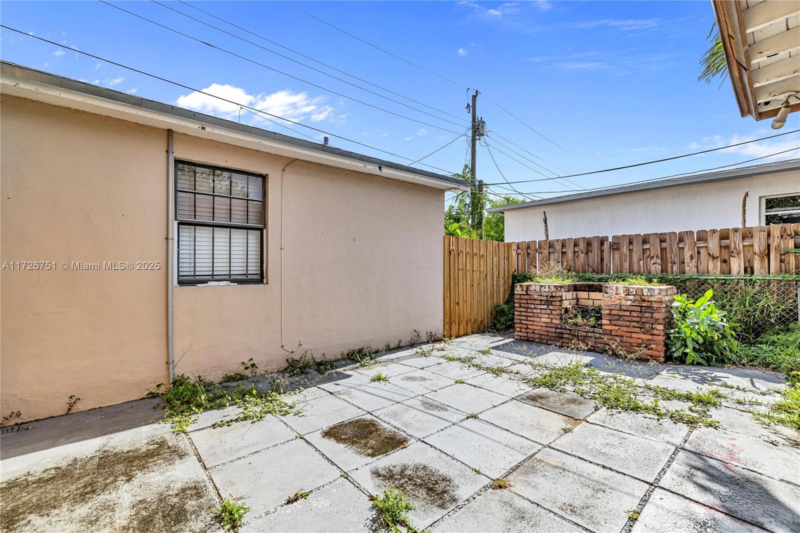 319 Northeast 171 Street North Miami Beach, FL 33162 - Photo 21 of 31 a front view of a house