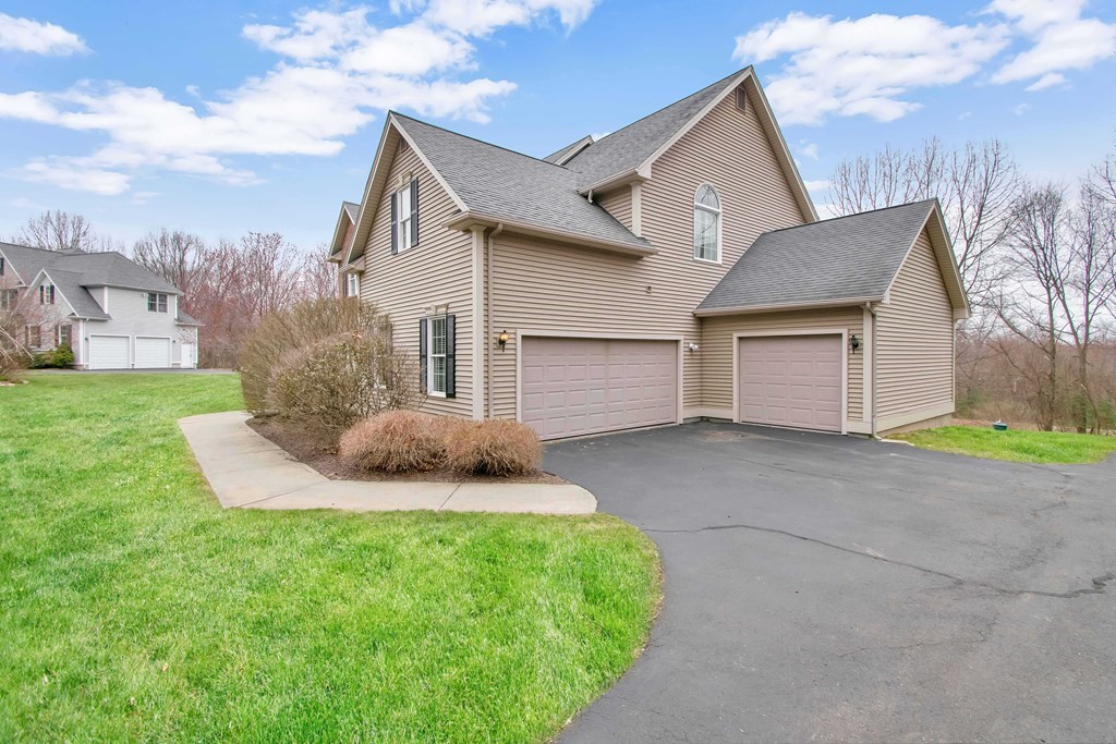 22 Laurel Ridge Road Southwick, MA 01077 - Photo 3 of 41 Gallery Image 3