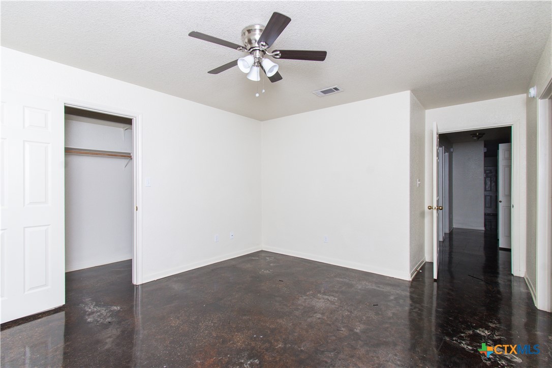 1611 Ute Trail, Unit B Harker Heights, TX 76548 - Photo 16 of 19 a view of an empty room