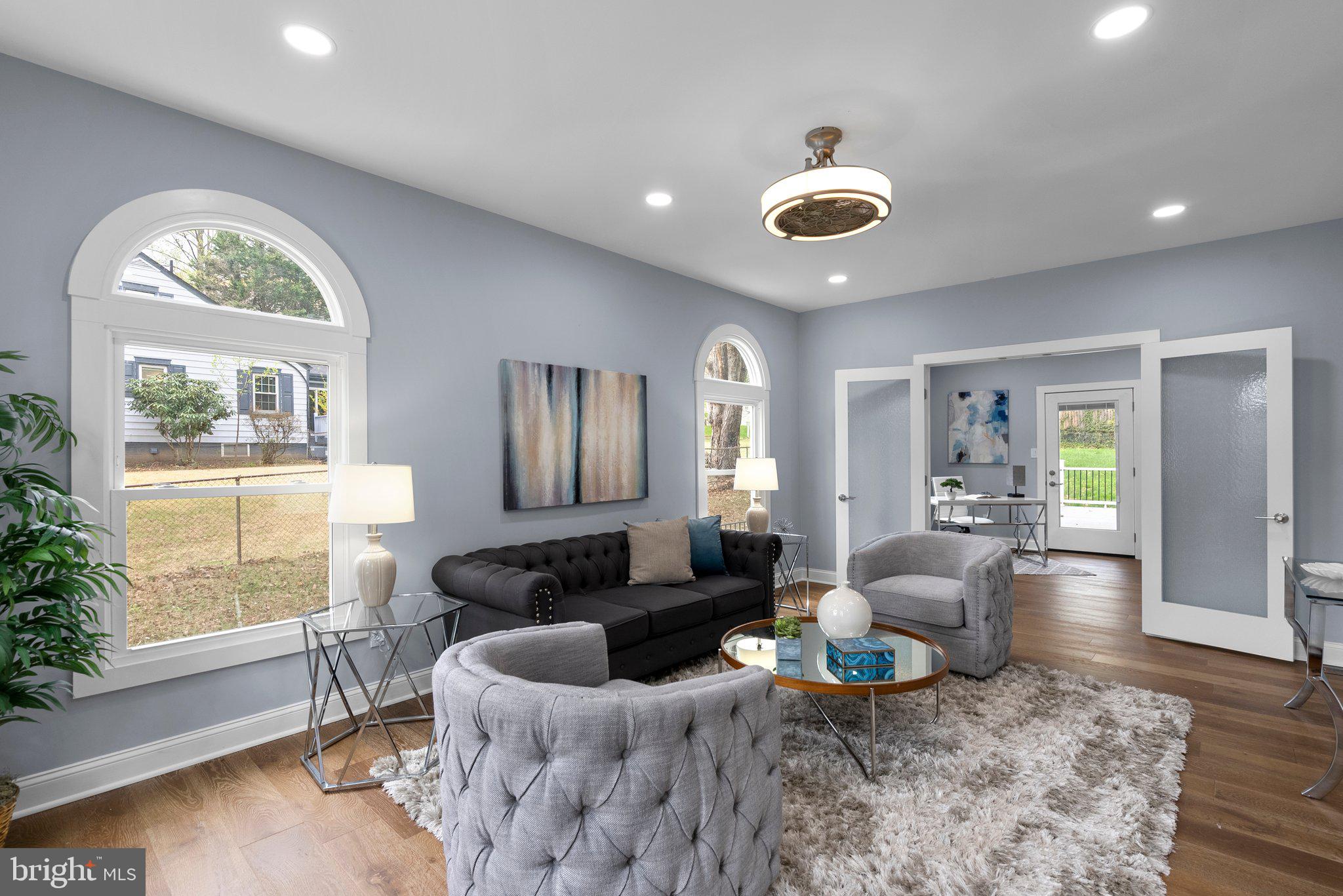 2924 Hunter Road Fairfax, VA 22031 - Photo 4 of 79 a living room with furniture and wooden floor